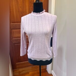 Almost Famous
Women's Lilac Ruffle Trim Top